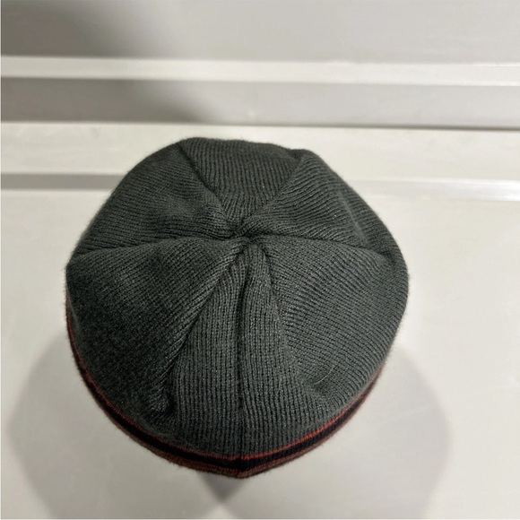 Adidas Gray Red Striped Tight Knit Fleece Brim Beanie Hat Women’s OS Trefoil - Picture 6 of 8